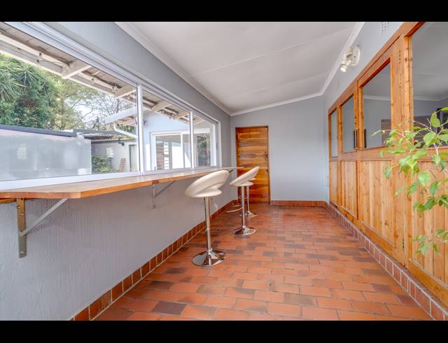 5 BEDROOM HOUSE FOR SALE IN FONTAINEBLEAU